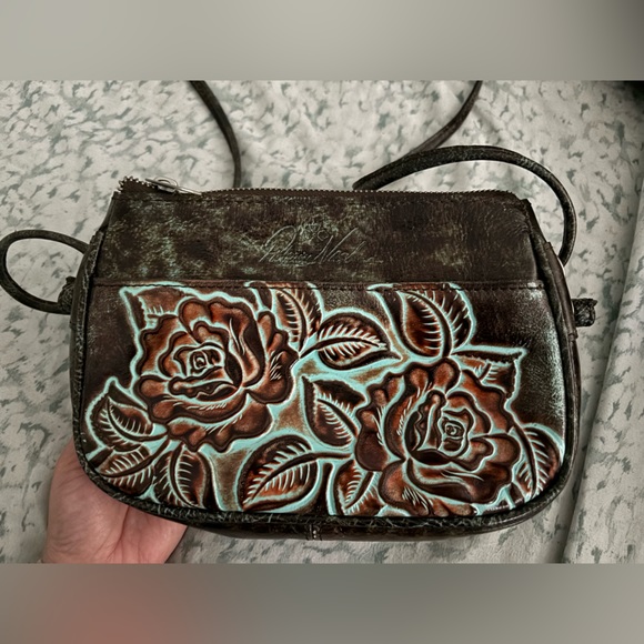 Patricia Nash bag beautiful turquoise/ lightly worn - Picture 1 of 3